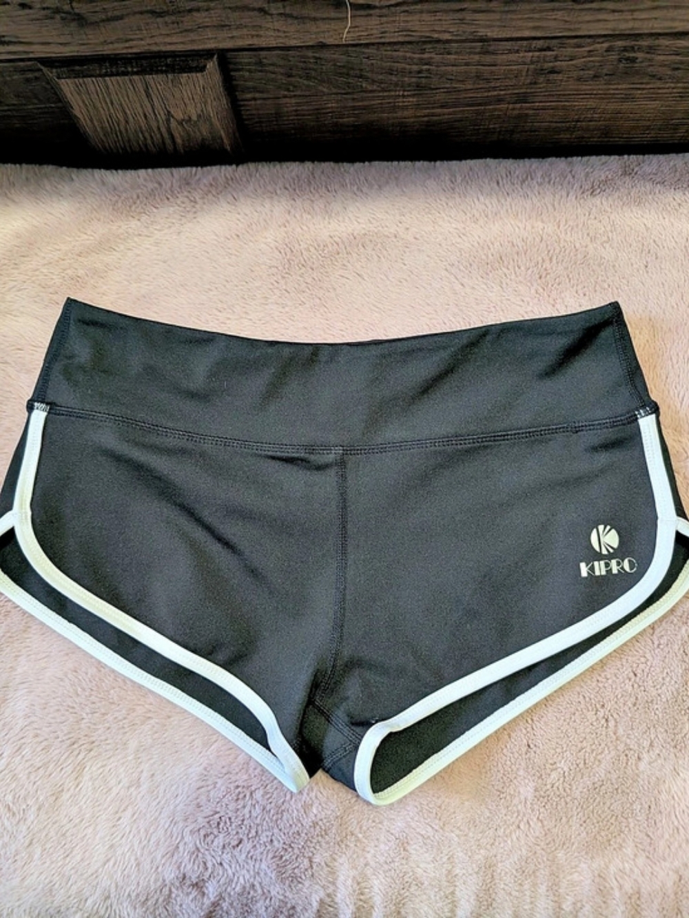 KIPRO Athletic Shorts in Black & White Like New